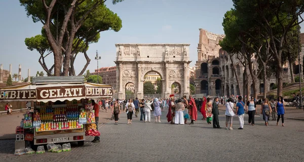 ローマの飲み物とアイスクリーム — ストック写真
