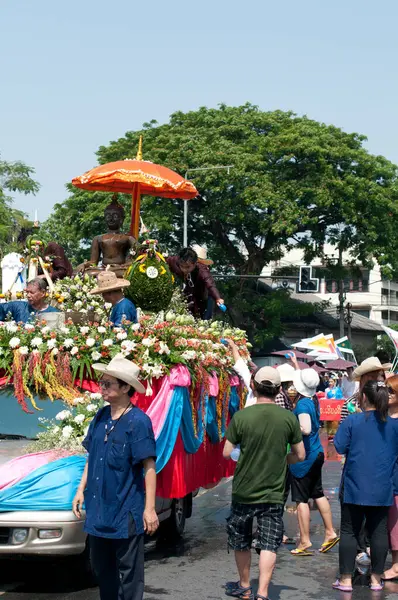 Chiang Mai Thailand Dubna 2012 Neidentifikovaní Lidé Průvodu Festivalu Songkran — Stock fotografie