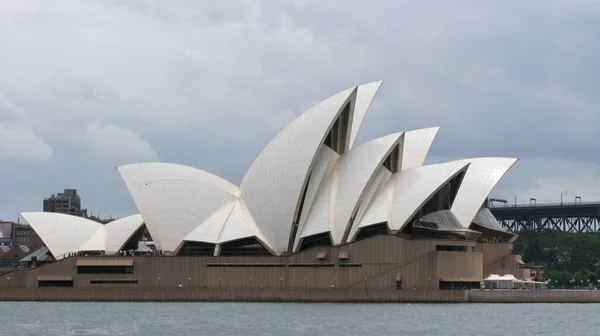 シドニーオペラハウス 有名なオーストラリアの建物 — ストック写真