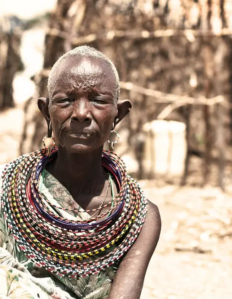 Retrato Mulher Tribal Africana — Fotografia de Stock
