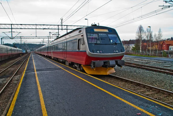 Tren Estación Ferrocarril Halden — Foto de Stock