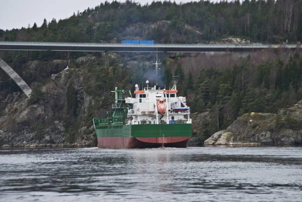 Lastfartyg Ringdalsfjord — Stockfoto