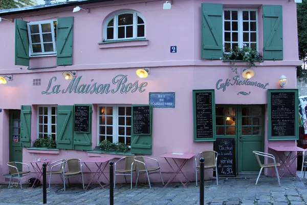 Ресторан Maison Rose Монмартре Париже — стоковое фото