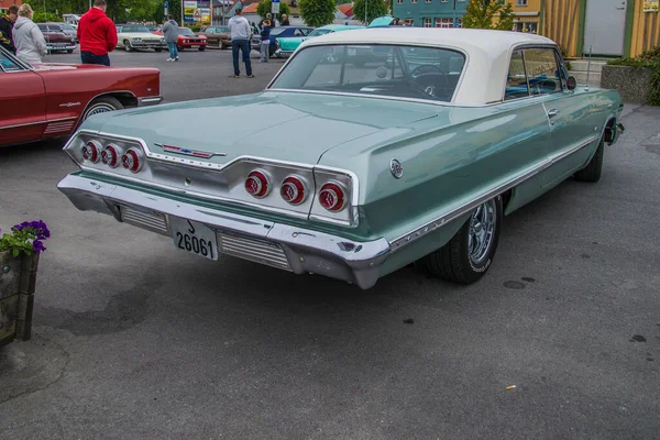Gros Plan 1963 Chevrolet Impala Convertible — Photo