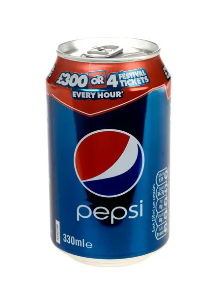 Lata Pepsi Sobre Fondo Blanco —  Fotos de Stock