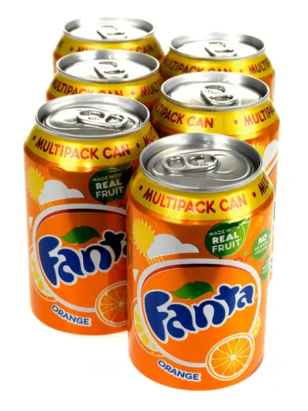Fanta Orange Drink Lattine Sfondo Bianco — Foto Stock