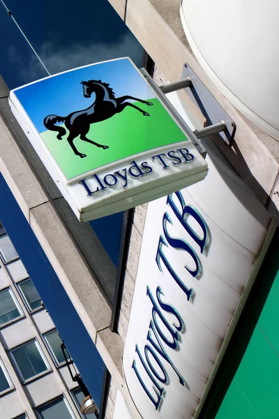 Lloyds Tsb Bank Sign — Stock Photo, Image