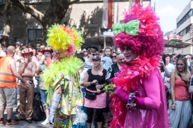 Almanya 'da Gay Onur Yürüyüşü Köln
