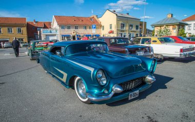 vintage am car, pontiac bonneville