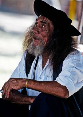 Yıllık Gaucho festivalini kutluyoruz. Geleneksel tatil