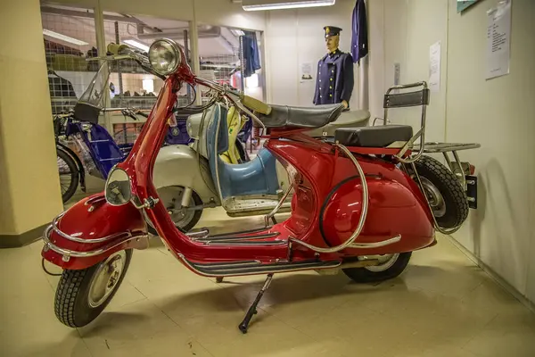 Klasik Motosiklet 1956 Vespa Super — Stok fotoğraf