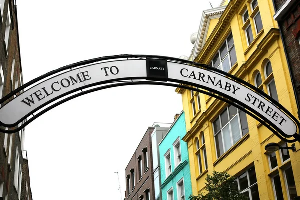 Sinal Londres Arched Carnaby Street — Fotografia de Stock