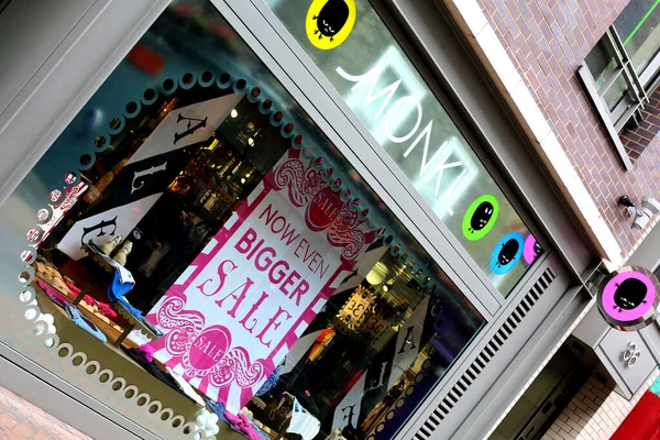 Monki Fashion Shop Carnaby Street Londres — Foto de Stock