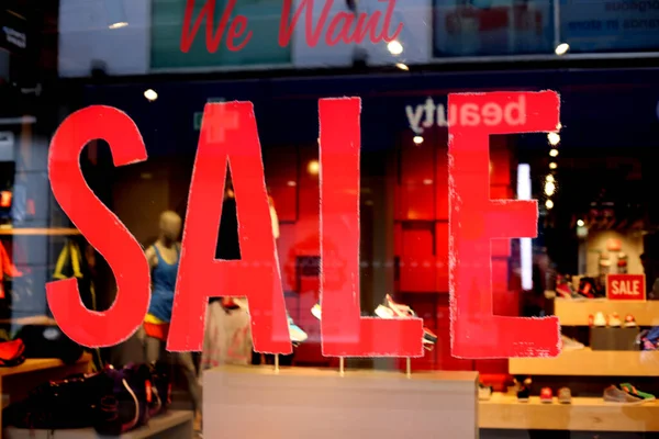 Retail Shop Sale Sign Carnaby Street London — Stock Photo, Image