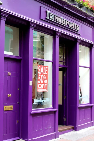 Lambretta Shop Front Carnaby Street London — Stock Photo, Image