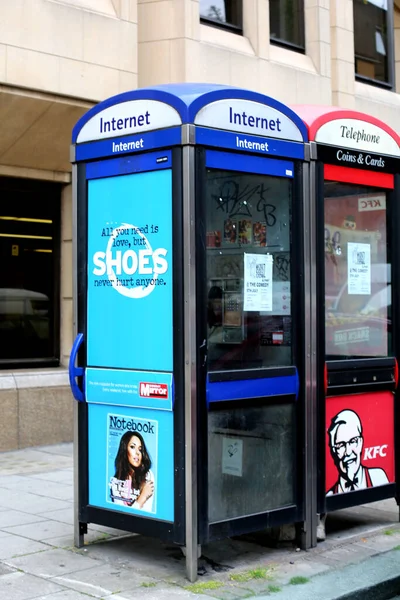 Public Internet Telephone Boxes London — Stock Photo, Image