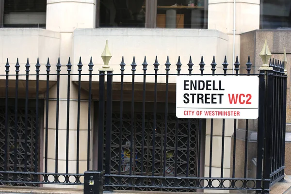 Endell Street Road Знак Лондона — стокове фото