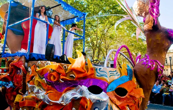 Montevideo Daki Şenlikli Parlak Karnaval — Stok fotoğraf
