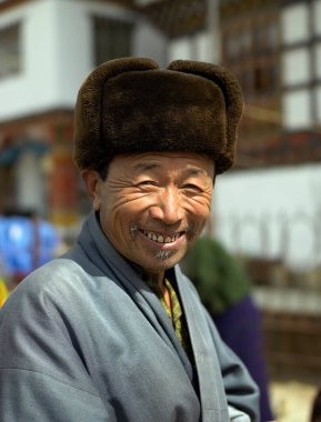 Bhutanese 'li adam - Paro Dzong - Bhutan
