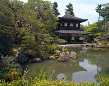 Ginkakuji - Kyoto - Japonya 'nın manzaralı çekimi