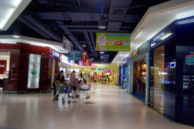 Shenzhen, Çin: alışveriş merkezi iç mekan