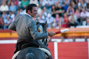 Alvaro Montes, at sırtında boğa güreşçisi İspanyolca, Sabiote, Jaen vilayeti, İspanya, 24 Ağustos 2011