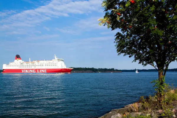 Helsinki Finnland August Wiking Line Fähre Legt Hafen Von Helsinki — Stockfoto