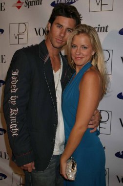 Diane Von Furstenberg Samsung Tasarımcı Cep Telefonu Çalıştırma