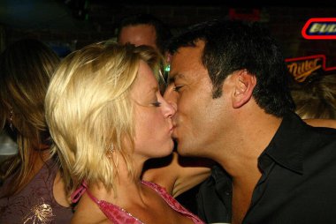 ayaz, heidi ve frank kalmalı mıyım yoksa gideyim