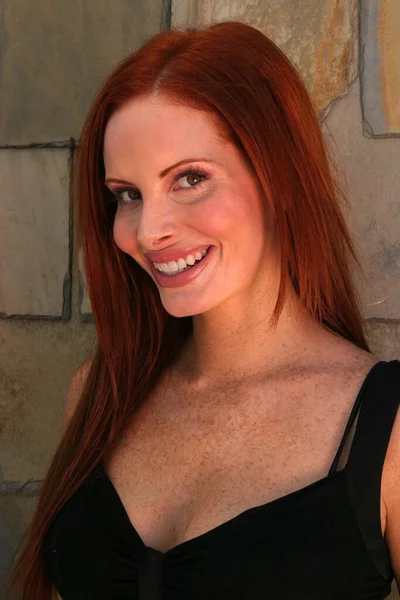 Красива Актриса Фібі Прайс Посміхається Позує Камеру Каліфорнія Санта Моніка — стокове фото