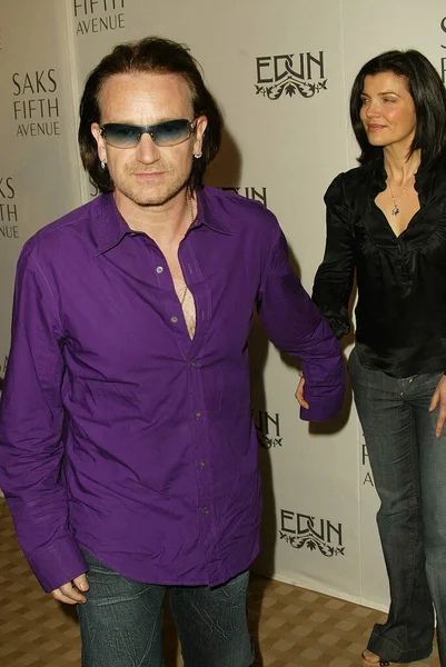 Bono Και Σύζυγος Ali Hewson Κατά Διάρκεια Της New Conscious — Φωτογραφία Αρχείου