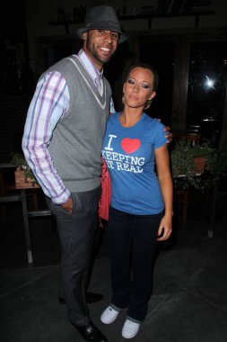 Cheryl Burke Doğum Günü Kutlama Olayı         