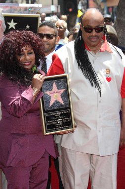  Chaka Khan Hollywood Şöhret Yolu 'nda bir yıldızla onurlandırıldı. 