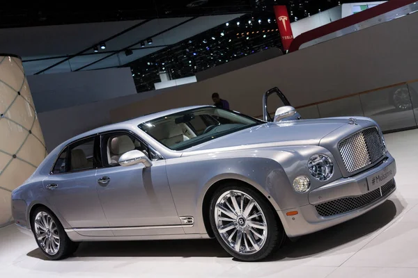 2014年1月26日在底特律举行的北美国际车展 North American International Auto Show 上新推出的2015年本特利 穆桑内 Bentley Mulsanne — 图库照片