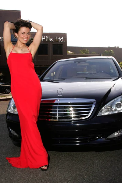Alicia Arden Robert Maltbie Preview Photo Shoot Custom Mercedes Benz — Stock Photo, Image