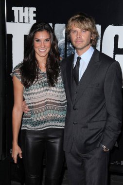 Daniela Ruah ve Eric Christian Olsenat 