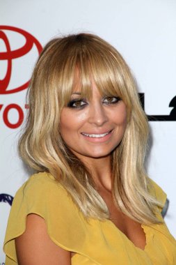 Nicole Richie 2011 Çevre Medya Ödülleri, Warner Bros. Stüdyoları, Burbank, CA 