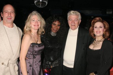 Norm Vincelli, Katherin Kovin Pacino, Stonye Shurikyn Drake, Seymour Cassel ve Kat Kramerat Al Pacino 'nun üvey annesi Katherin Kovin Pacino' nun doğum günü partisinde. Blue Moon, Kuzey Hollywood, CA. 03-02-08