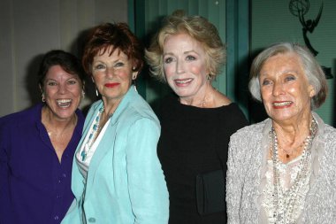 Erin Moran ve Marion Ross Holland Taylor ve Cloris Leachman ile