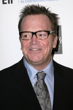 Tom Arnold, Beşinci Cadde 'nin' Unutulmaz Akşam Vakfı 'nın Kadın Kanser Araştırma Fonu yararına düzenlediği 14. Beverly Wilshire Oteli, Beverly Hills, CA. 02-10-09