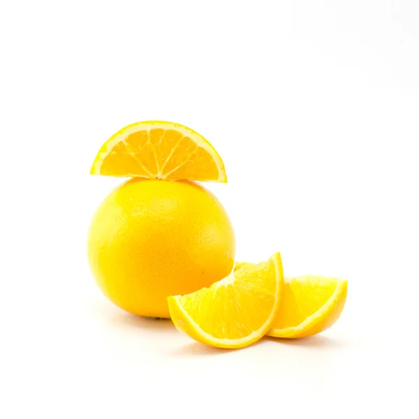 Fruta Laranja Isolada Sobre Fundo Branco — Fotografia de Stock