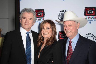 Patrick Duffy, Linda Gray, Larry Hagman TV 'nin açılışında: The Box Paley Center for Media, Beverly Hills, CA