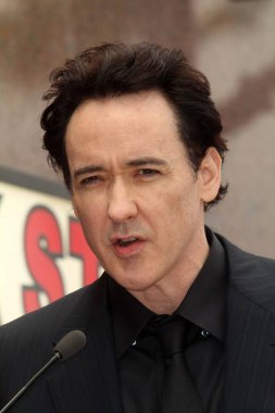  John Cusack, Hollywood Şöhretler Yolu 'ndaki John Cusack Yıldızı' nda.  