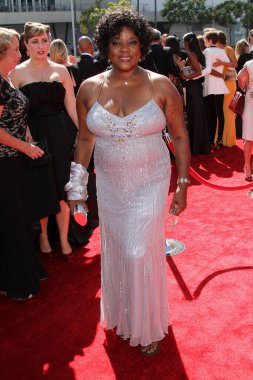 Loretta Devine in the 2012 Primetime Creative Arts Emmy Ödülleri, Nokia Theatre L.A. Live, Los Angeles, CA