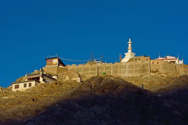 Kutsal Shanti Stupa Leh 'de, Ladakh - Kaşmir, Hindistan 