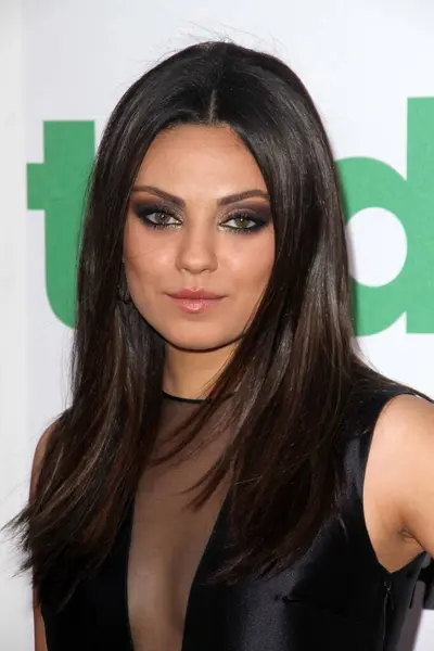 Mila Kunisat Ted World Premiere Chinese Theater Hollywood — Foto Stock