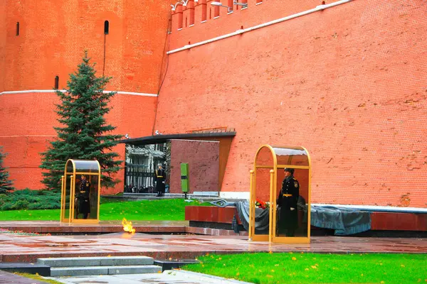 Могила Неизвестного Солдата Стены Кремля — стоковое фото
