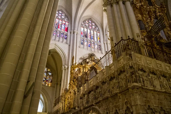 Spanya Nın Toledo Katedrali Nin Görkemli Mekanı Bildirilen Dünya — Stok fotoğraf