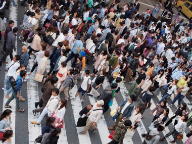 Asya 'da Yoğun Cadde Geçidi 