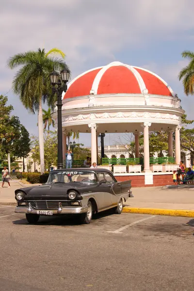 Κλασικό Αυτοκίνητο Στο Σιενφουέγος Κούβα — Stockfoto